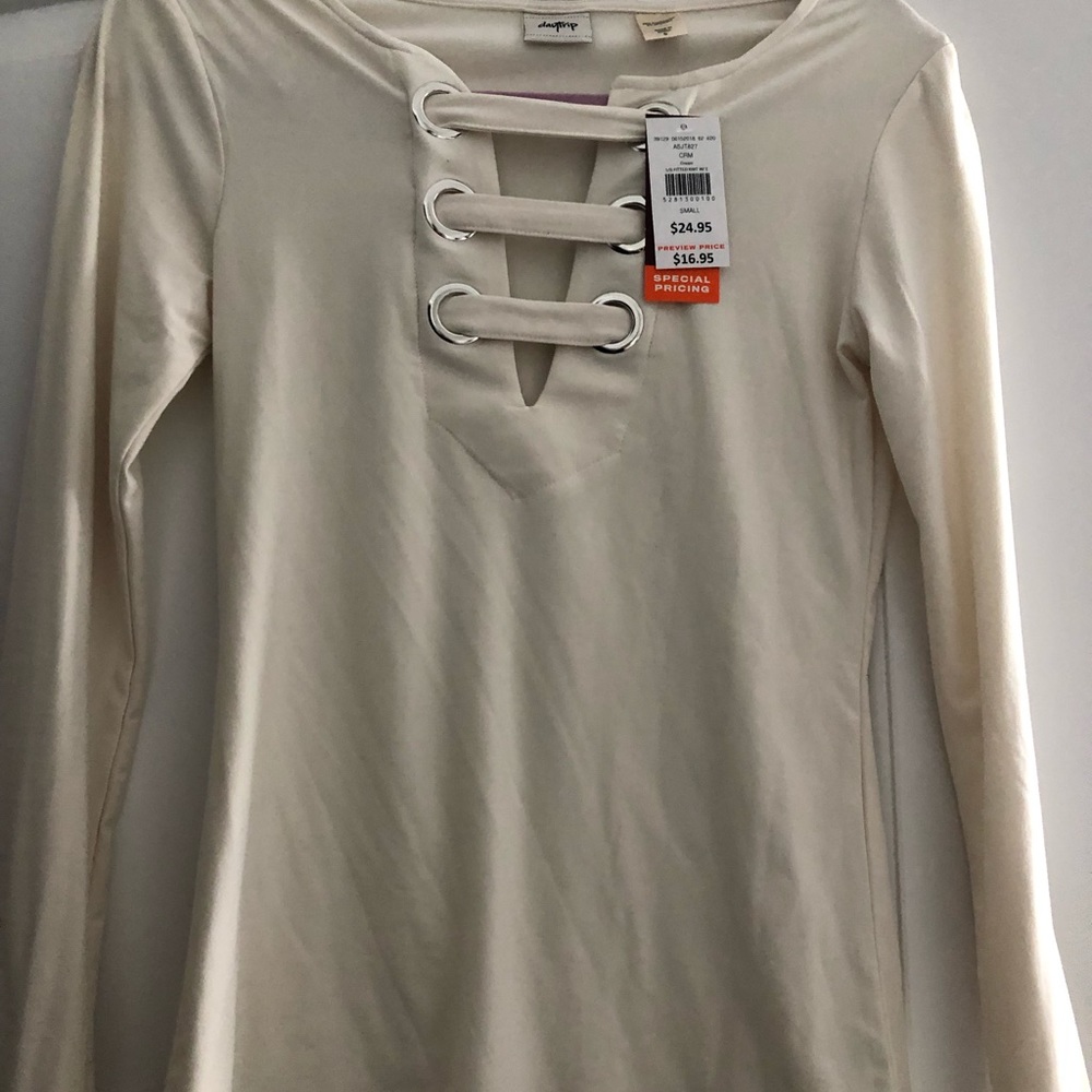 Day trip top from The Buckle